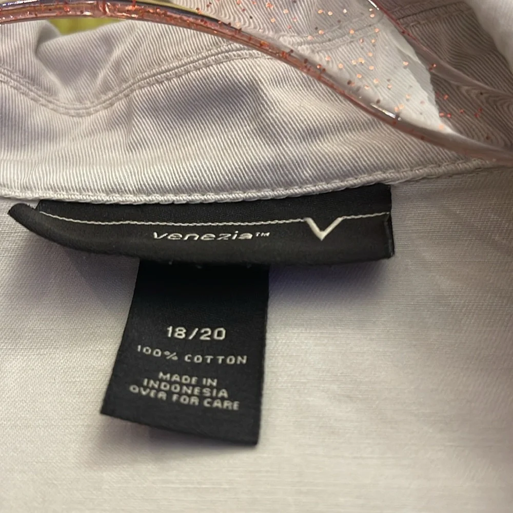 Top - Picture 9 of 9